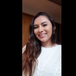 Meet your Posher, Monique